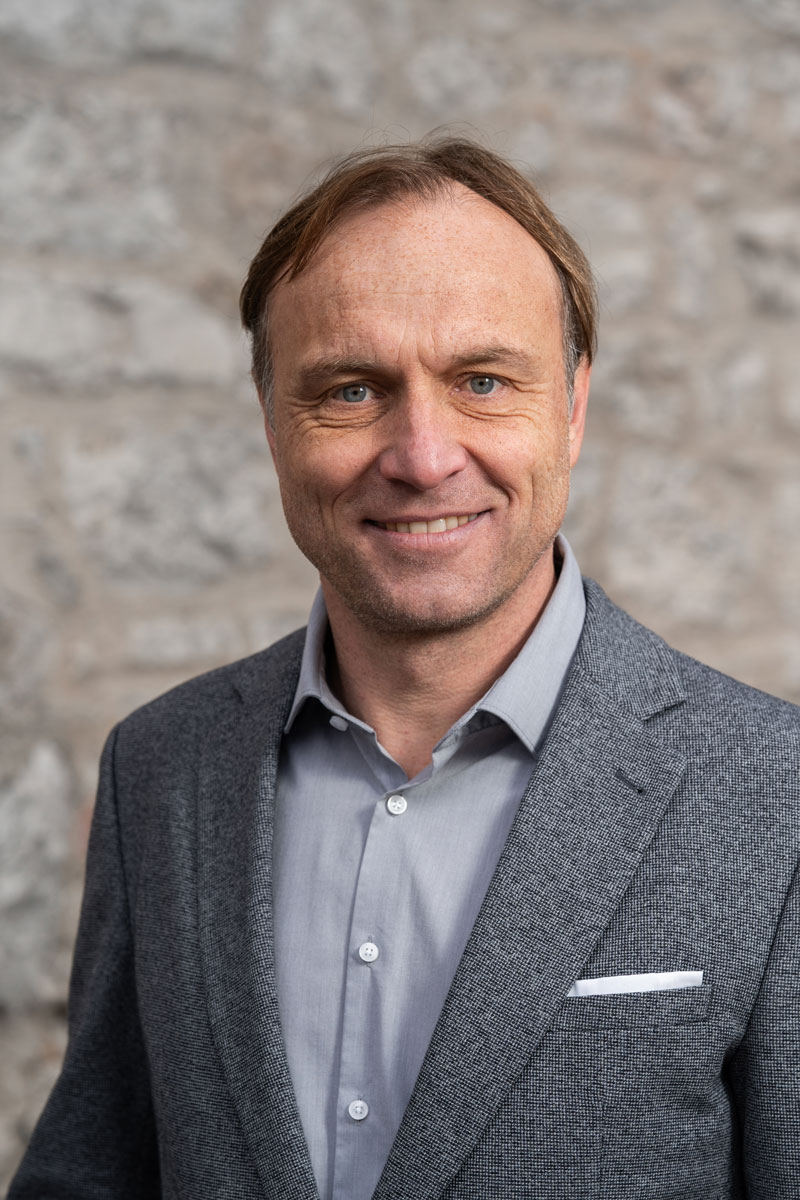 Dr. Peter Schärringer